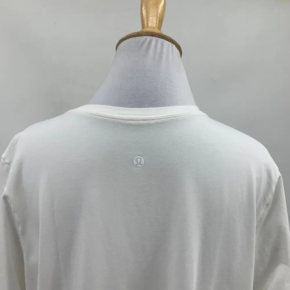 Lululemon T Shirt Womens 8/10 White Short Sleeve V Neck Curve Hem Lightweight